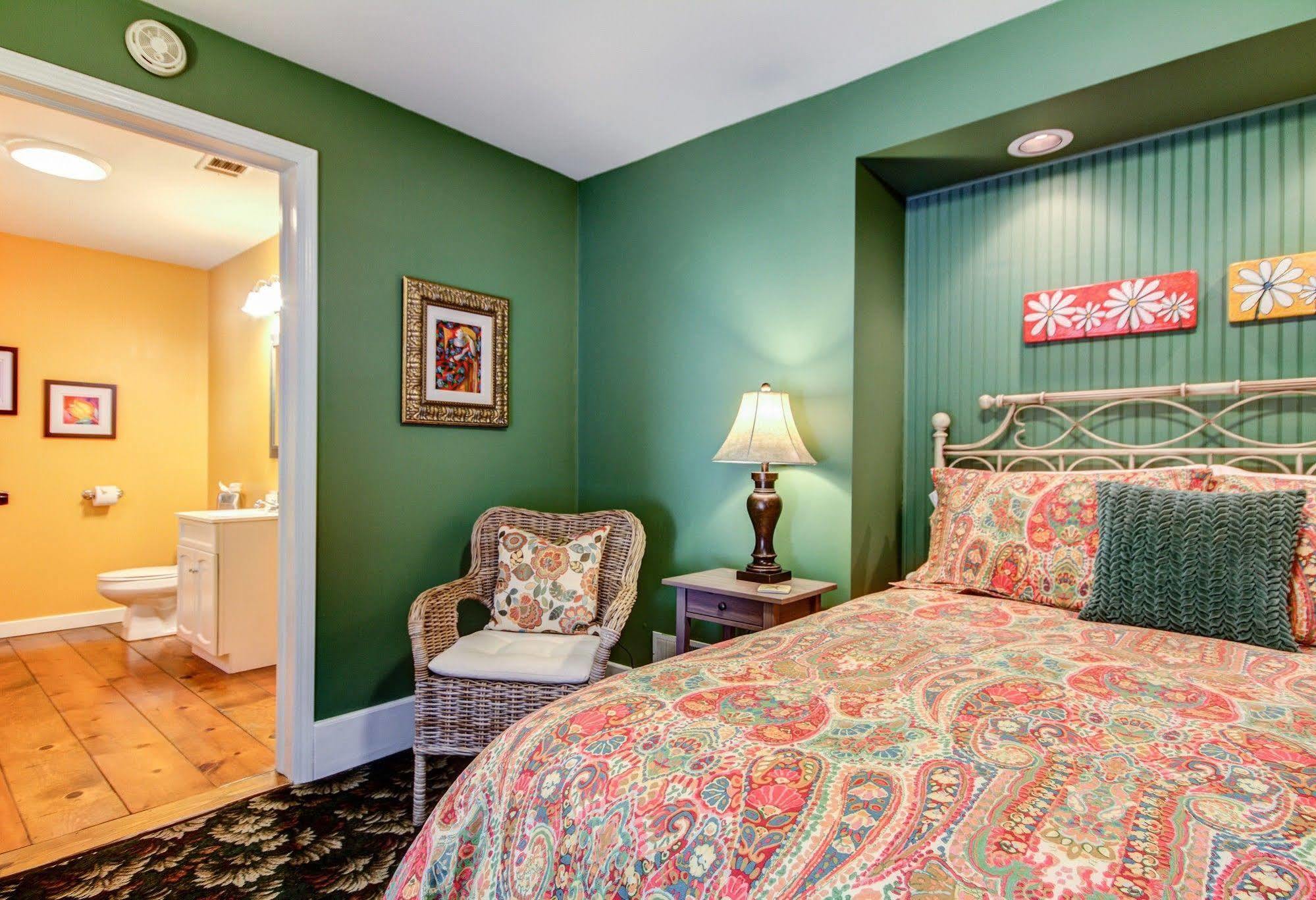 Twin Oaks Inn Saugatuck Esterno foto